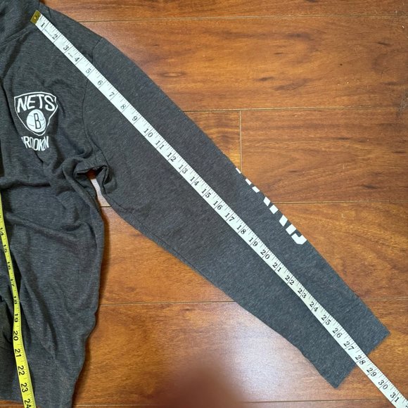 Brooklyn Nets 3/4 Zip We Go Hard Men's Long Sleeve Shirt Pullover Gray Size S - Picture 8 of 9
